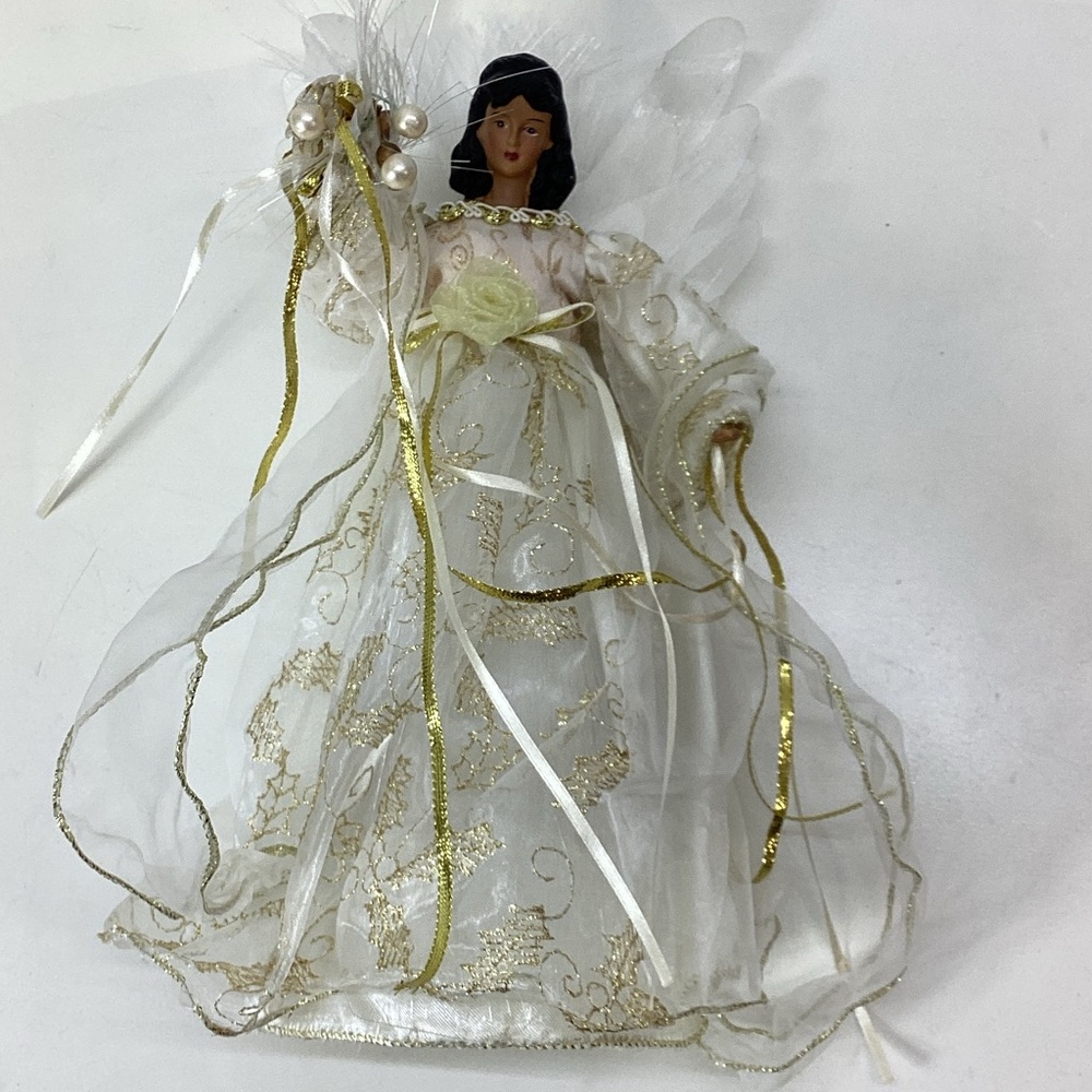 Graceful White and Gold African-American Angel Topper